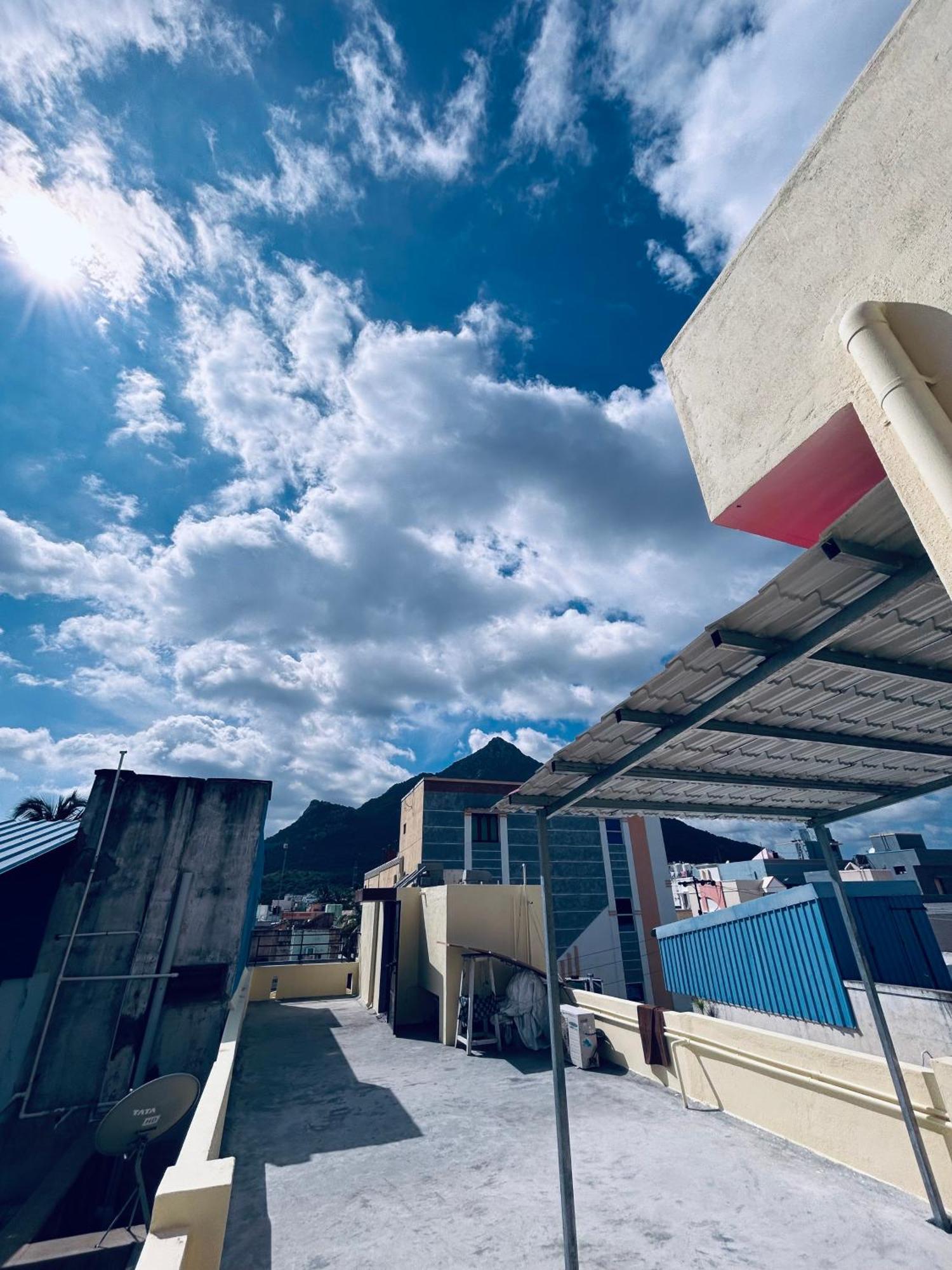 Dss Home Stay Just 500 Meter Girivalam Road Tiruvannāmalai Exterior foto